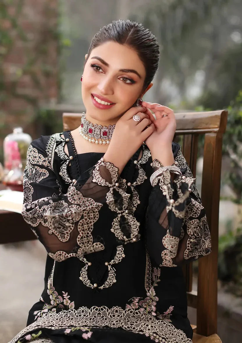 3PC EMBROIDERED LAWN SUIT - BG887