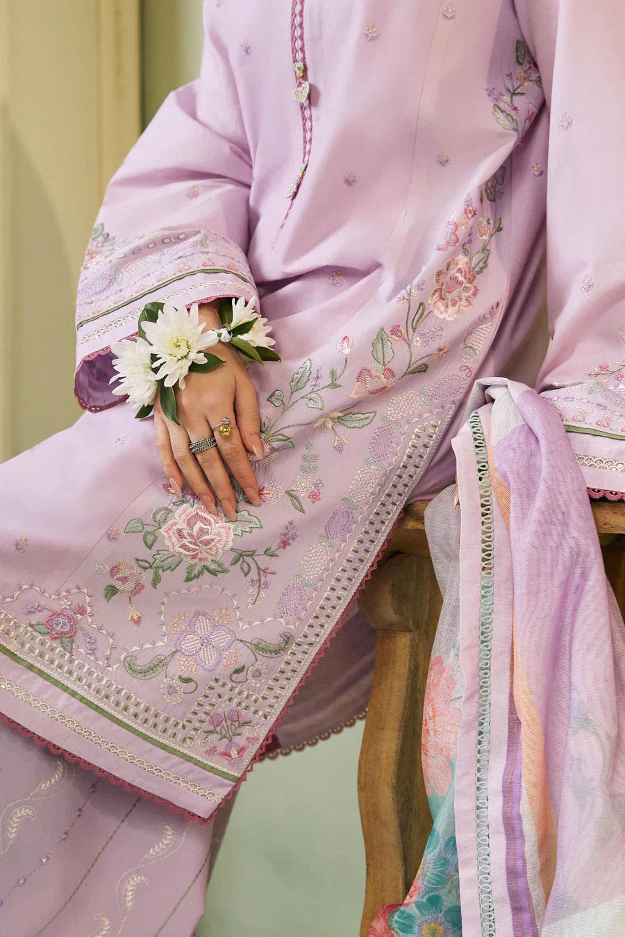COCO BY ZARA SHAHJAHAN Premium Lawn Unstitched 3PC Suit - RR3034