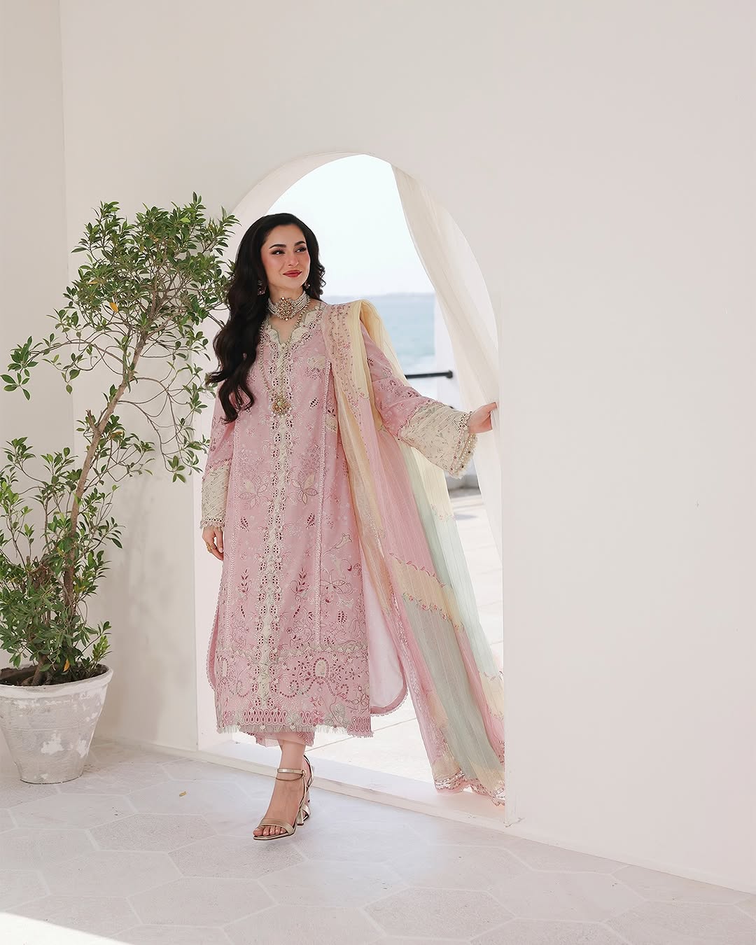 🌸Trending - Qalamkar - Unstitched 3PC Embroidered Lawn - RR3060