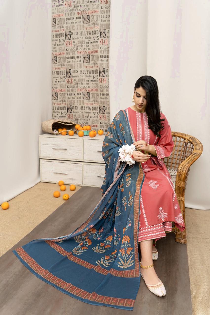 Urge 3PC lawn with Digital print Dupata N041