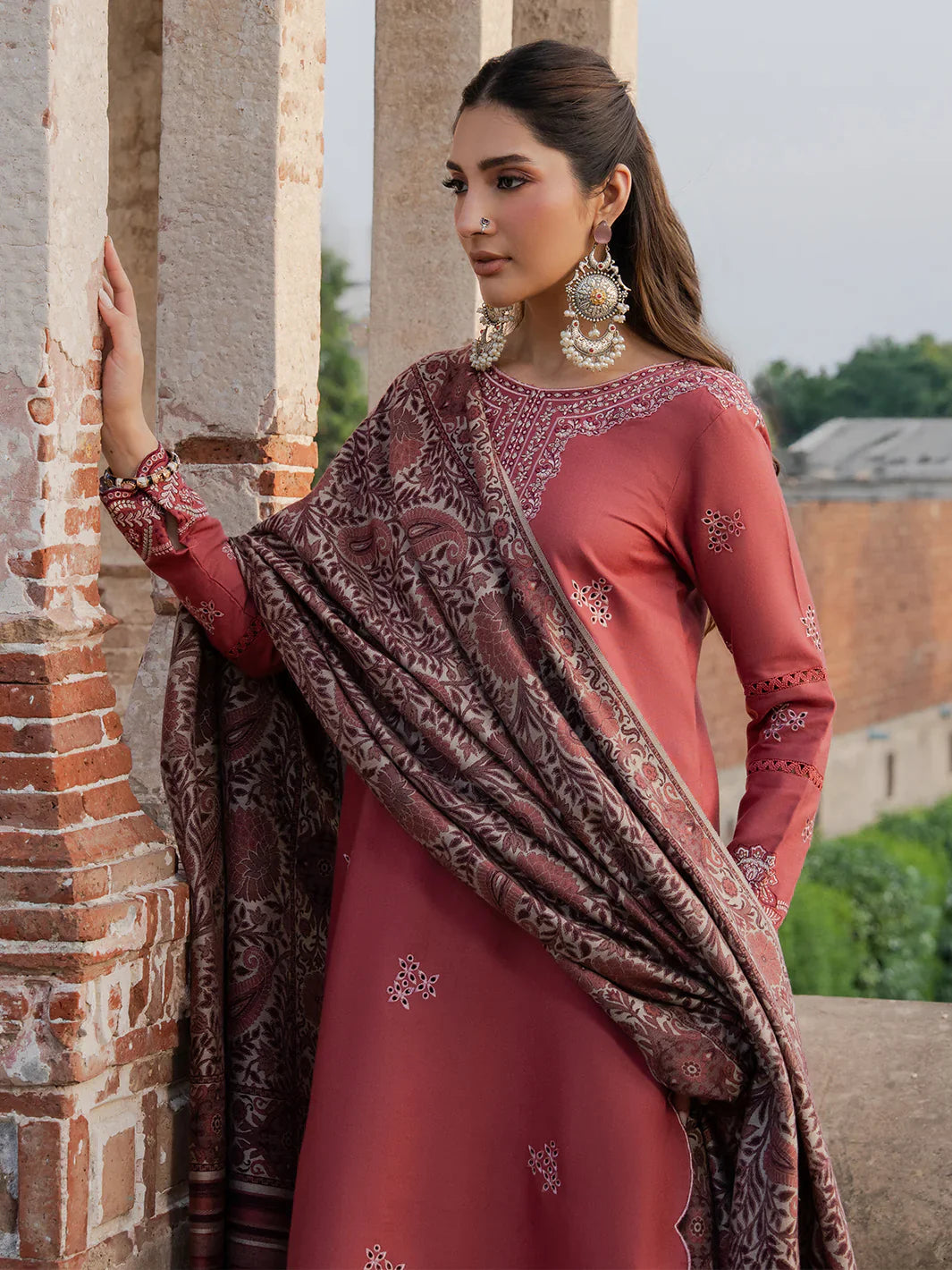 3 PC EMBROIDERED DHANAK SUIT - BG820